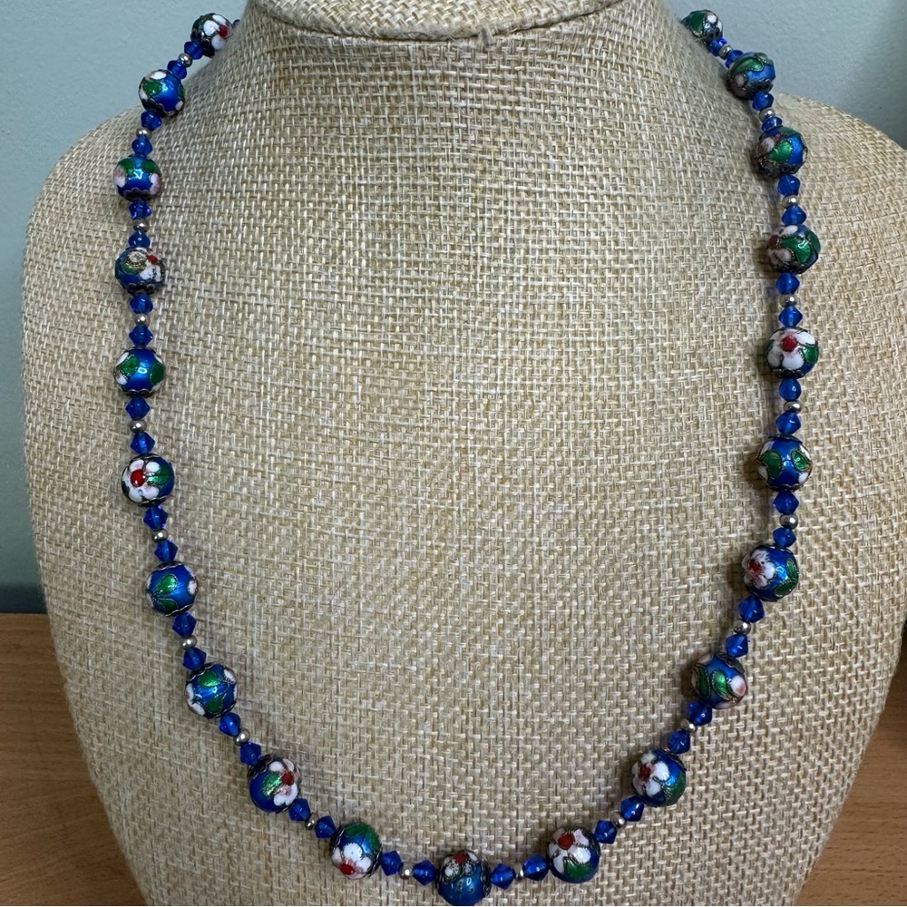 Beautiful Vintage Cloisonné Enamel Blue and Green with Flowers Necklace